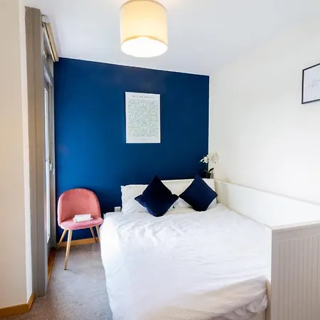 Guestready - Fabulous 2 Bedroom Apartment With Balcony Appartement